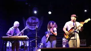 HipGypsy - Live Video