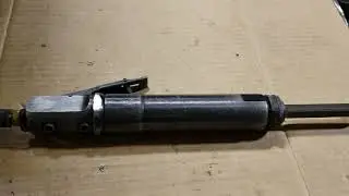 Chicago Pneumatic CP0456 Weld Flux Chipper  Air Chisel Needle Scaler [A3F#15]