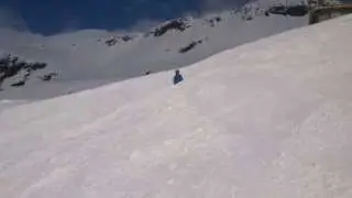 Sauts sur le Glacier du Pissaillas &agrave; Val d'Is&egrave;re
