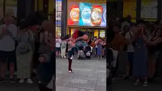 That Flip 💯🔥🥵🔥 #nyc #viral #newyorkcity #dance #music #manhattan #timessquare