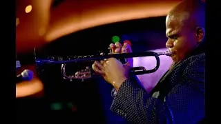 Curtis Taylor plays Miles Davis' Moon & Stars trumpet!!