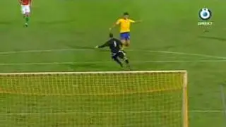 Zlatan goal after 93:07, Sweden vs Hungary 2-1 [5 sep-09]