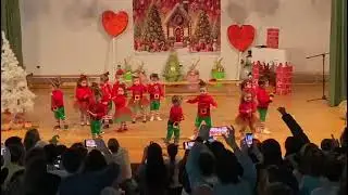 Festival Navidad 2024. Aula de 2 Años. CEIP Miguel Garrayo