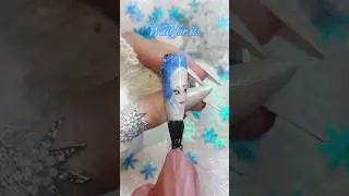 Magic Elsa Nail - appearing snowflake ❄️#frozen #frozennails #nailart #naildesign #nails #disney
