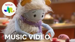 You&rsquo;re A Star Remix | Waffles and Mochi | Netflix Jr.
