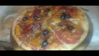 Assaggio della pizza super profumata con lievito madre da Michele Expert!