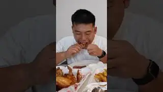 I knew she couldn&rsquo;t resist😭 #foodislife #foodie #couple #comedy