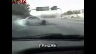 Moros loco al volante