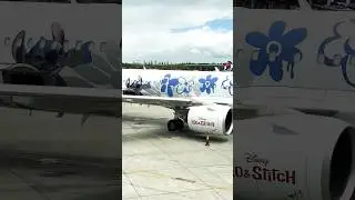 🌺 Hawaiian Airlines Airbus A321 sporting the New Lilo & Stitch movie livery! #liloandstitch