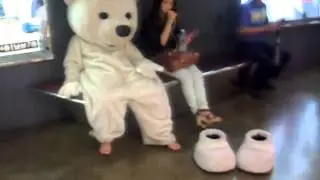 신촌에 나타난 북극곰(1탄).avi