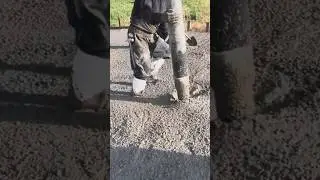 high quality concrete pouring on slab #construction #concretework #concreting