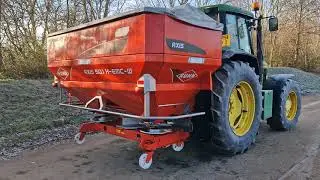 2014 Kuhn Axis 50 1 H EMC W fertiliser spreader 23694