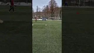 Nicolas Seiwald vs. jumping free-kick wall 