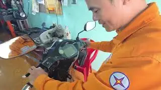 Độ gác chân kiểu PCX cho xe máy điện ngồi thoải mái, vững chắc xe, cực kỳ tiện lợi và an toàn!