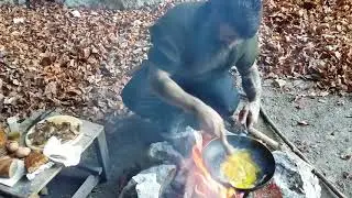 Cucina Grottesca. Cooking in the cave.