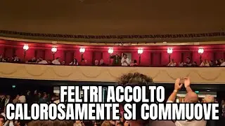 FELTRI COMMOSSO A TEATRO, INCREDIBILE STANDING OVATION