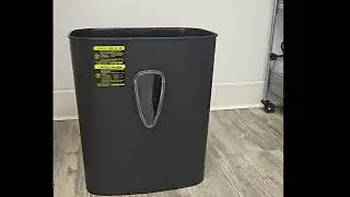 Уничтожитель бумаг и кредитных карт Amazon Basics на 8 листов с поперечной резкой &mdash; черный