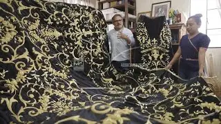 Guatemalan artisans cloak figures at center of Holy Week processions