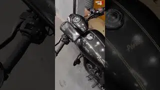 Jawa accessories fitting | #jawa #bobo #luggage #guardiangears #riders #mobileholder