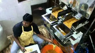 namkeen farsan packing machine