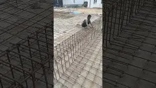 Floor reinforcement with pedestal reinforcement 🔥😱🔥 #newvideo #construction #shortvideo #trending