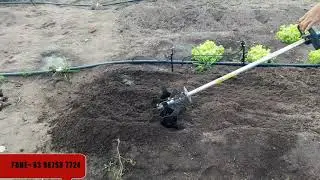 MIni arado trabalhando-