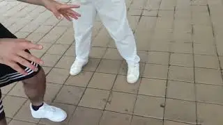 Sifu Michael Tang - Basic Weng Chun Position 