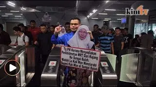 Aksi Jamal bawa 'Wan Azizah' naik MRT ke Sg Buloh