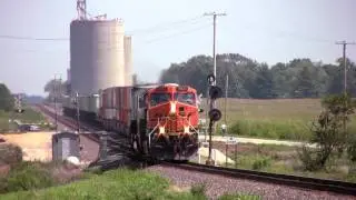 BNSF 5932 East Meets BNSF 7336 West at Chana, Illinois on 8-14-09