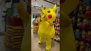 Pikachu at Coles Express 🫢🥰🇦🇺 #pokemon #redkite