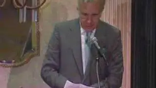 Icahn takes on Yahoo