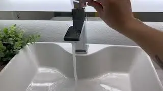 Современный смеситель для раковины в ванной комнате Moen Revyl Chrome с одной ручкой и одним отве...