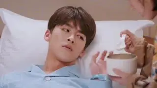 he luo luo is sick/Love crossed/drama sick male lead scene#drama #sick #hurt #sickboy #sickscene 