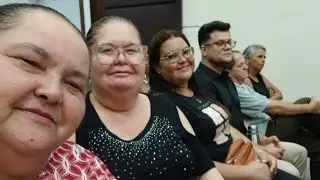 Pão da Santa Ceia! Olha só quem foi comigo para igreja.