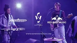 Sofie Winterson - 'Military Man' (Live Music Video)
