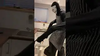 Маленький шеф-повар снова в деле! 👨&zwj;🍳 #маленькийшеф #демон #мем #шеф #кулинария #мемы #смешно #еда