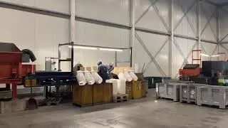 Batterij sorteercentrum Van Peperzeel Lelystad weer actief na de brand 18 maart jl.