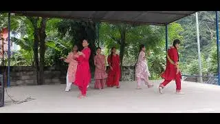 This is my schools children's are dancing in teej special program.