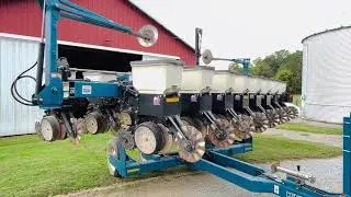 KINZE 3500 Series Planter Video
