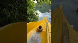 friends slide 🤩😍😍 #travel #amusementpark #swimming #themepark #waterpark #nature #waterslide