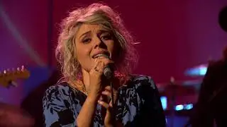 Salka Sól Eyfeld og Valdimar Guðmundsson - Save your kisses for me