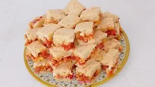 Torta salgada de salsicha e queijo.