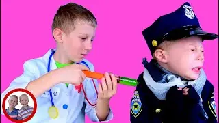 Офицер холодной полиции | Майк и Джейк притворяются, что играют | Доктор Набор игрушек
