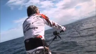 Jigging Master - New Falling Jig played with long fall skill to land a 40Kg Kingie-2012(HD)
