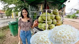 Buying Old Coconut Fruits To Make The Best Coconut Jam
