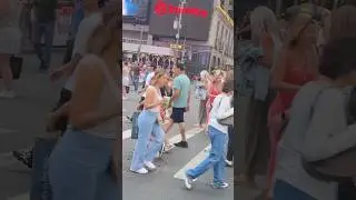LARGE CROWDS GATHERED AT TIMES SQUARE NYC #nycwalk #newyorkcity #manhattan #timessquare #nyc #short