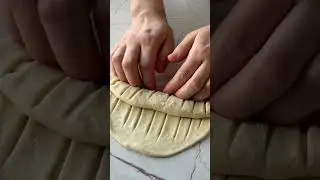 Bread Shaping by &nbsp;@ACOOKINGBOOK&nbsp;  #recipe #breadshaping