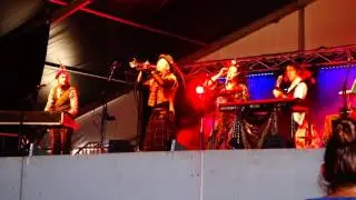8Foot Felix at the Port Fairy Folk Festival 2017