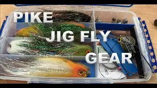 PIKE FISHING JIG FLY GEAR