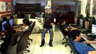 Harlem Shake - Monkey LAN House (game center)